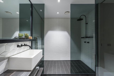 Peppers Docklands - Accommodation Whitsundays 21