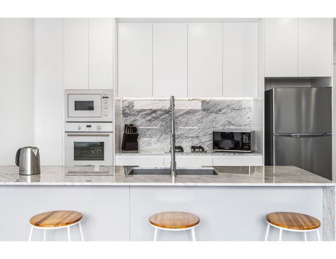 Boutique Apartment In Quiet, Sought-after Suburb - Accommodation Whitsundays 7