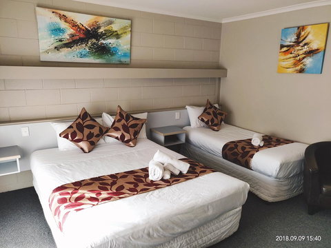 Coachman Motel And Holiday Units - Accommodation Whitsundays 10