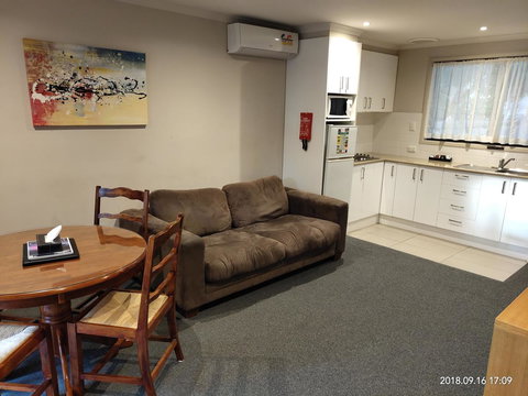 Coachman Motel And Holiday Units - Accommodation Whitsundays 43