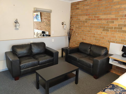 Coachman Motel And Holiday Units - Accommodation Whitsundays 16