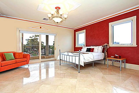ABC Accommodation - Rosebud - Accommodation Whitsundays 3