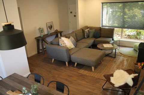 4 Autumn Grove - Accommodation Whitsundays 4