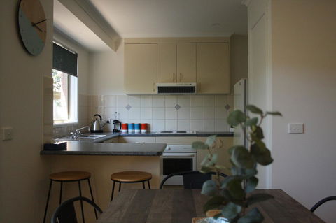 4 Autumn Grove - Accommodation Whitsundays 6