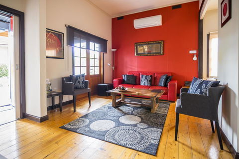 Azen Haven - Accommodation Whitsundays 4