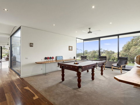 Cypress Hill - Accommodation Whitsundays 15