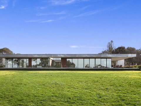 Cypress Hill - Accommodation Whitsundays 21