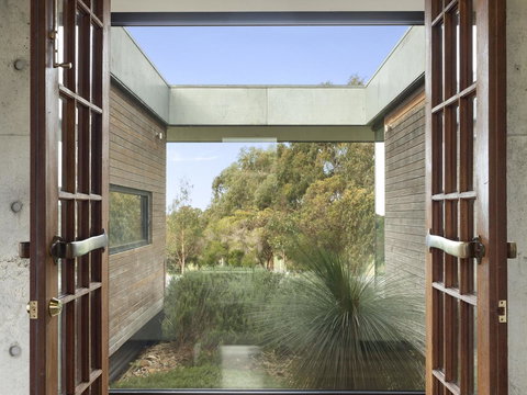 Cypress Hill - Accommodation Whitsundays 17