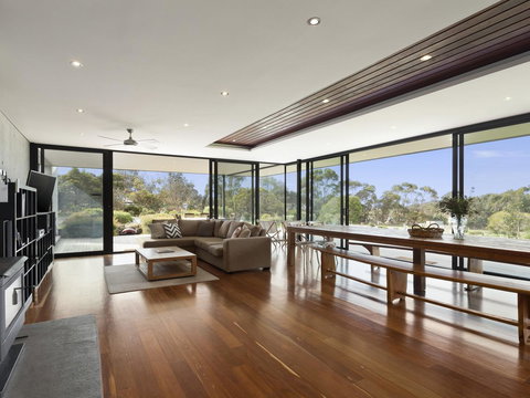 Cypress Hill - Accommodation Whitsundays 2