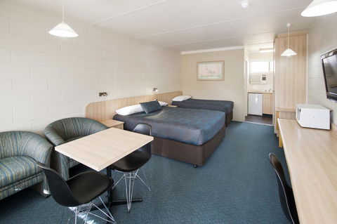 Box Hill Motel - Accommodation Whitsundays 2
