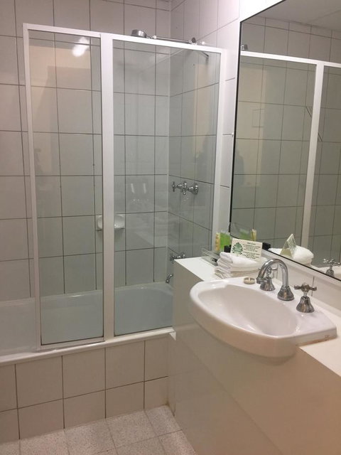 Eltham Gateway Hotel & Conference Centre - Accommodation Whitsundays 24