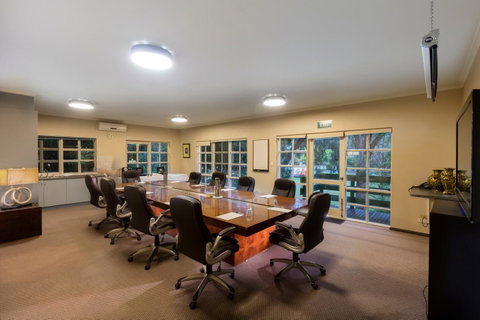 Eltham Gateway Hotel & Conference Centre - Accommodation Whitsundays 12