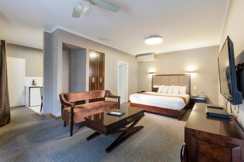 Eltham Gateway Hotel & Conference Centre - Accommodation Whitsundays 3