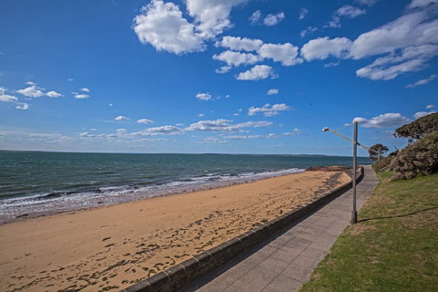 C-Scape Esplanade Cowes - Accommodation Whitsundays 21