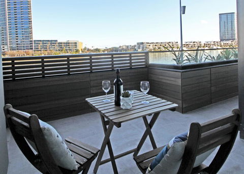 Auzzie Apartments Docklands, Melbourne - Accommodation Whitsundays 3
