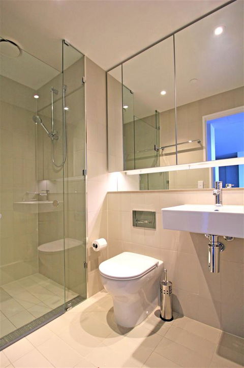 Auzzie Apartments Docklands, Melbourne - Accommodation Whitsundays 12