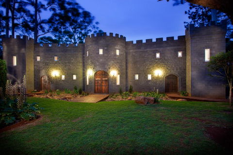 The Castle On Tamborine - Accommodation Whitsundays 0