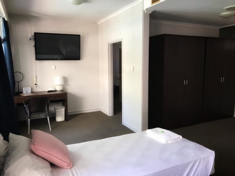 The Cavenagh - Accommodation Whitsundays 2
