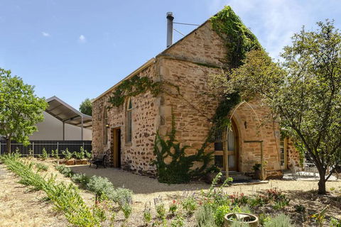 The Chapel - Accommodation Whitsundays 0