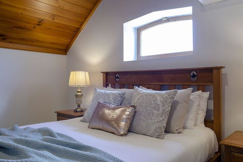 The Chapel - Accommodation Whitsundays 3