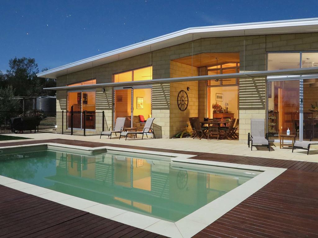 Sedgwick VIC Accommodation Whitsundays