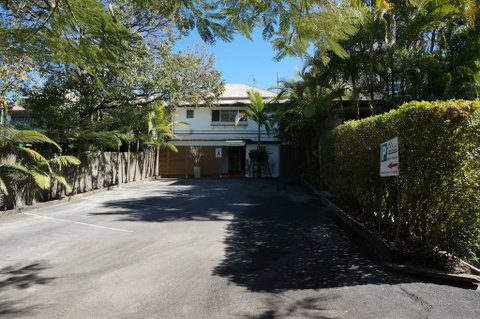 The Cliff House - Accommodation Whitsundays 1