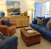 The Dewhurst - Sophisticated Entire CBD Apartment - Accommodation Whitsundays