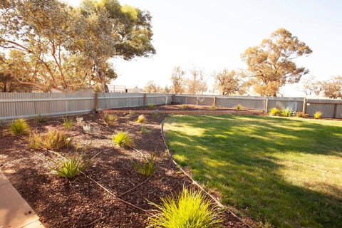 The Farmhouse. - Accommodation Whitsundays 3