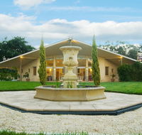 The Gatehouse at Villa Raedward - Accommodation Whitsundays