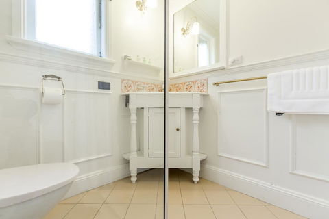 The Graces Beechworth - Accommodation Whitsundays 1