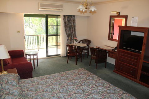 The Lawson Riverside Suites - Accommodation Whitsundays 1
