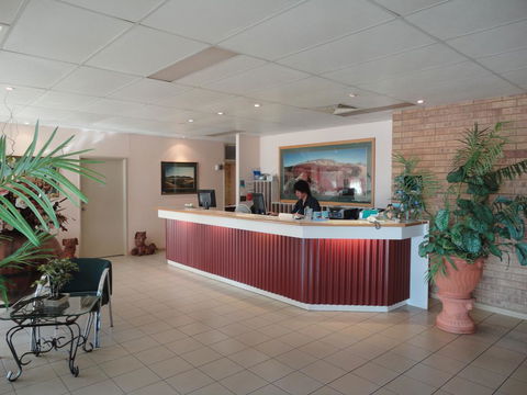 The Lodge Motel - Accommodation Whitsundays 1