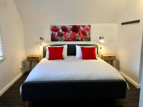 The Loft @ Denver - Accommodation Whitsundays 0