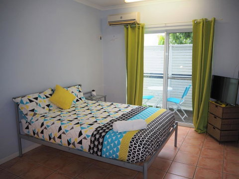 The Martyn Budget Apartment (no A/c) - Accommodation Whitsundays 2