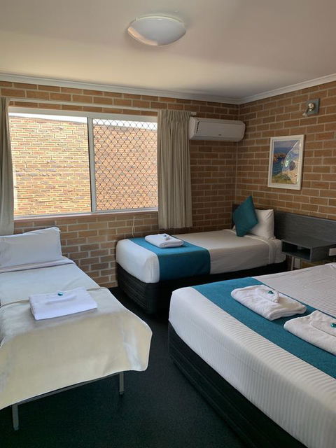 The Oaks Hotel Motel - Accommodation Whitsundays 3