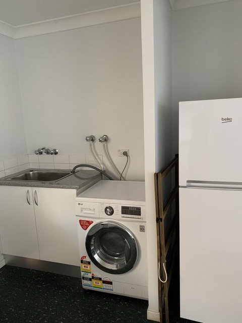 The Oaks Hotel Motel - Accommodation Whitsundays 1