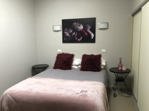The Old Coolstore - Jonathon Apartment - Accommodation Whitsundays 3