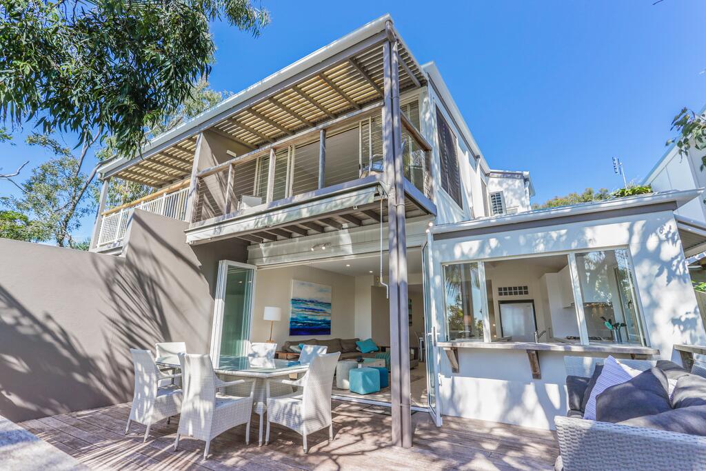 Sunshine Beach QLD Accommodation Whitsundays