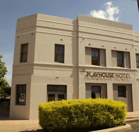 The Playhouse Hotel - Accommodation Whitsundays
