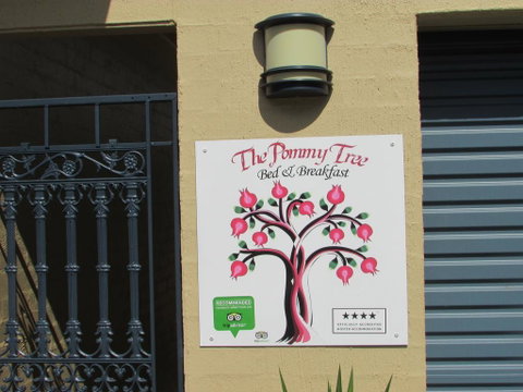 The Pommy Tree - Accommodation Whitsundays 1