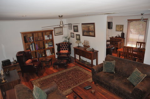 The Pommy Tree - Accommodation Whitsundays 0