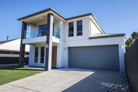 The Races Complex - Accommodation Whitsundays 0