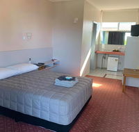 The Royal Motel - Accommodation Whitsundays