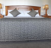The Saltbush Motor Inn - Accommodation Whitsundays
