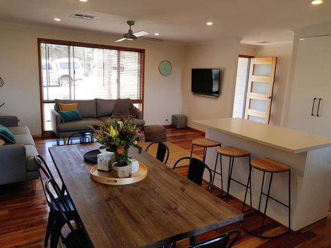 The Salty Gum - Maslin Beach - Accommodation Whitsundays 0