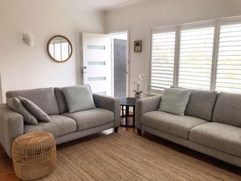 The Seaside Beachhouse Mollymook - Accommodation Whitsundays 3