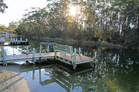 Thora Street Waterfront - Accommodation Whitsundays 0