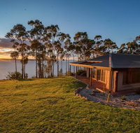 Tinderbox Cliff House - Accommodation Whitsundays