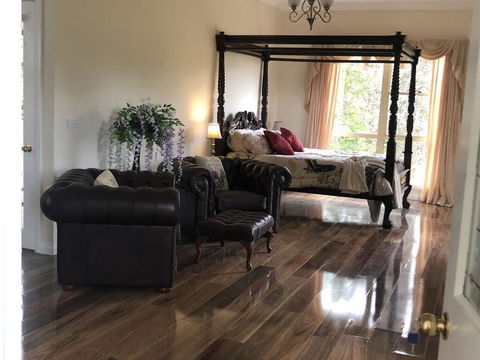 Toolebewang Farm Cottage - Accommodation Whitsundays 2