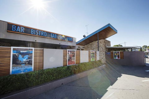 Toongabbie Hotel - Accommodation Whitsundays 3